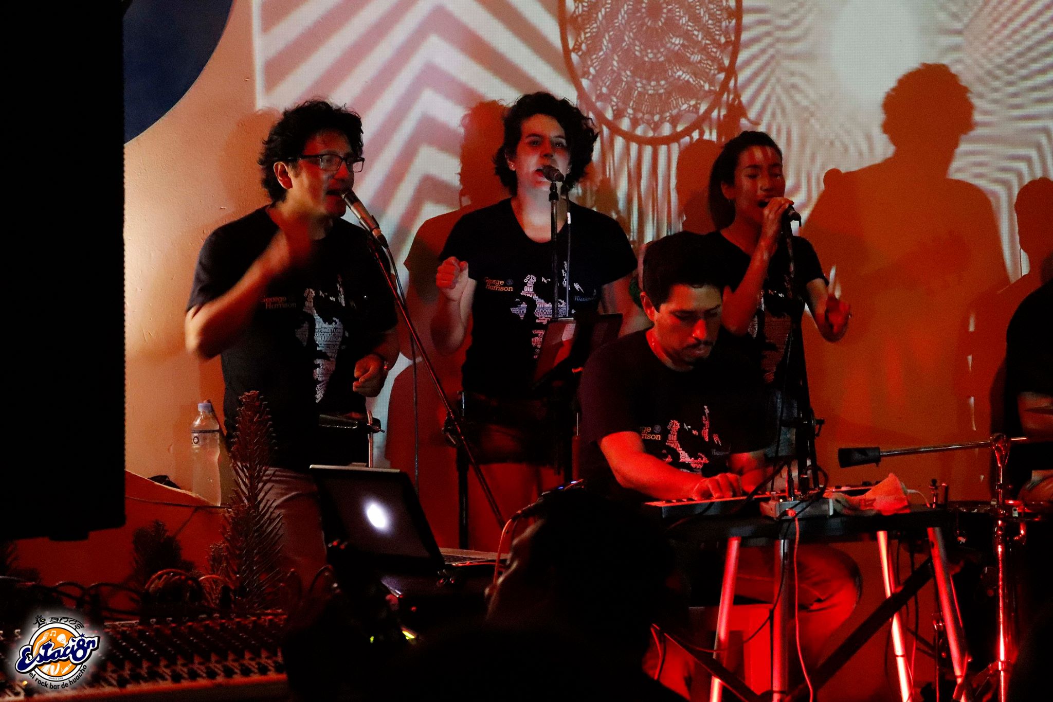 Los Harrisongs en Huacho